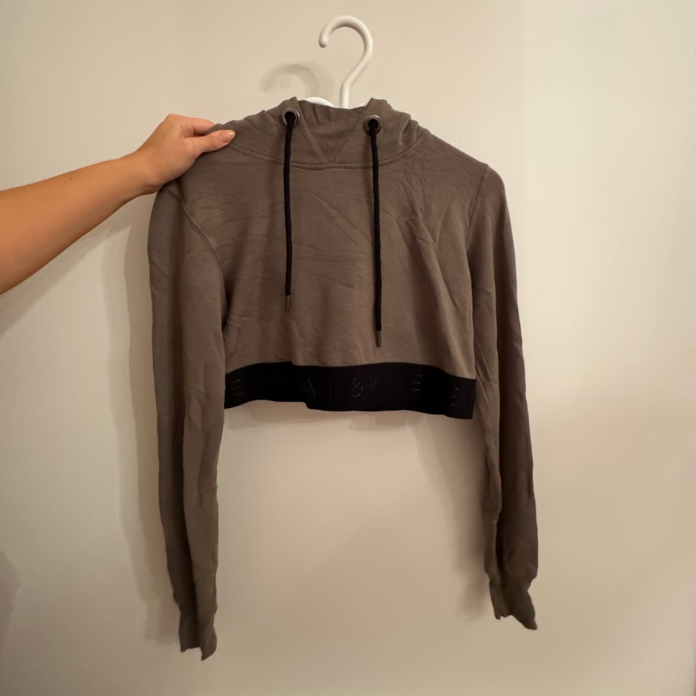 Kendall & Kylie Women's Army Green Cropped Hoodie